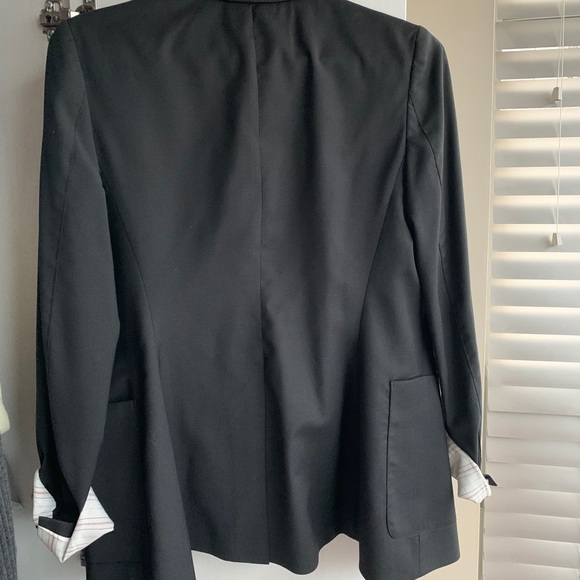 ❗️SOLD❗️Aritzia Tatula blazer - Picture 7 of 7